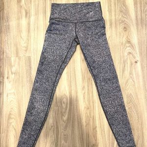 Lululemon black/white/gray leggings